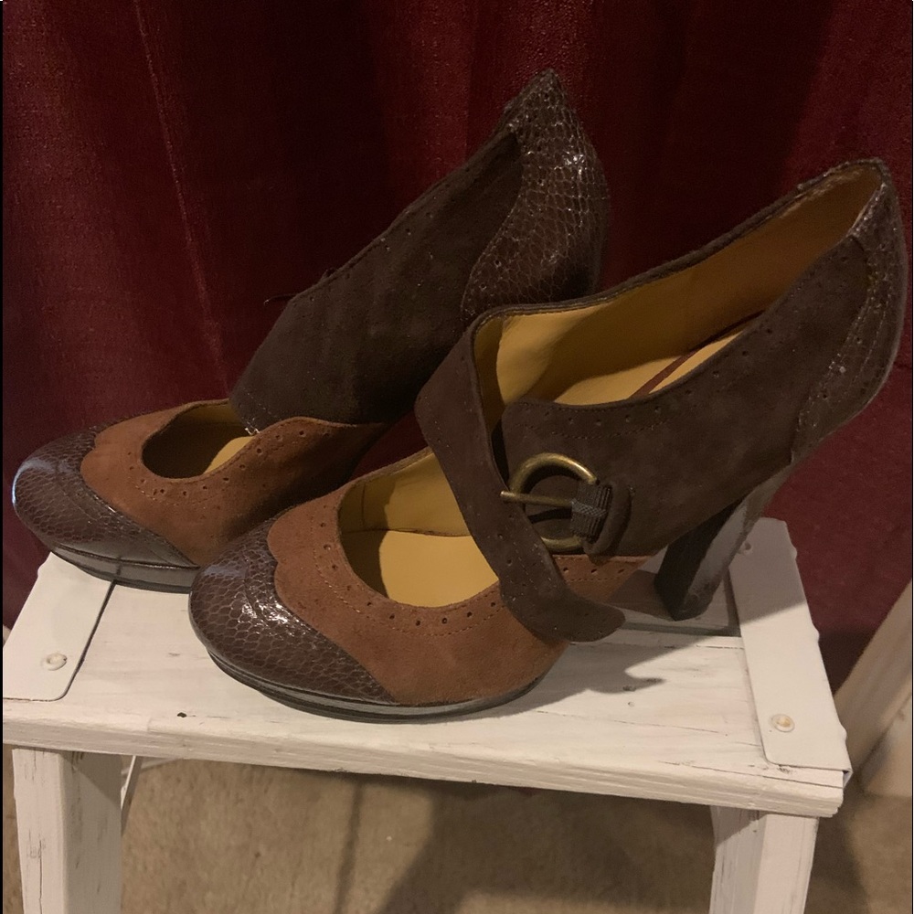 Beautiful ole style looking shoes